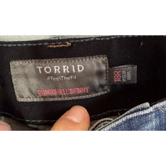 Torrid Womens Bombshell Skinny Jeans 18R Stretch Medium Wash Grip Waistband - Picture 9 of 13